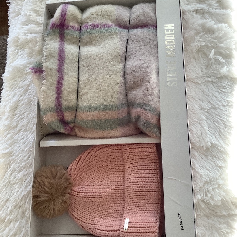 Steve Madden Gift Set